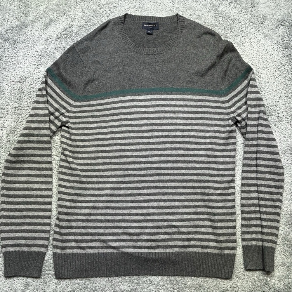 Banana‎ Republic Sweater Men's L Grey Striped Casual 100% Cotton Crew Neck EUC